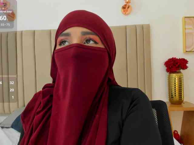 -Alisha webcam