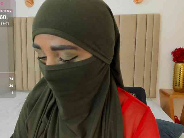 -Alisha webcam