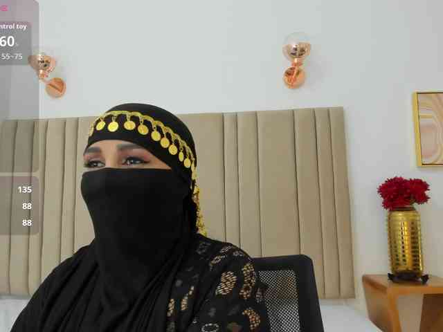 -Alisha webcam