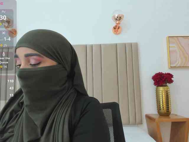 -Alisha webcam