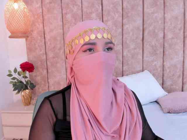 -Alisha webcam