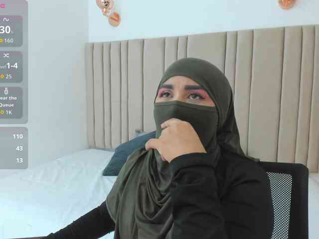 -Alisha webcam
