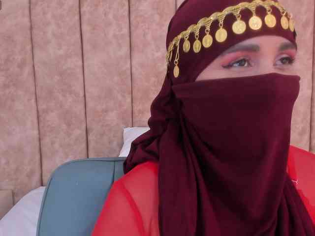 -Alisha webcam