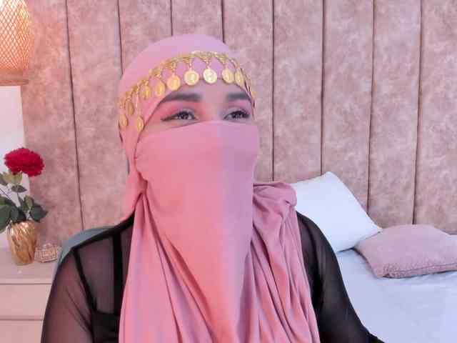 -Alisha webcam