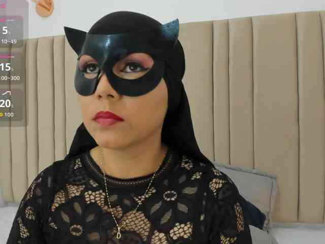 -Alisha webcam