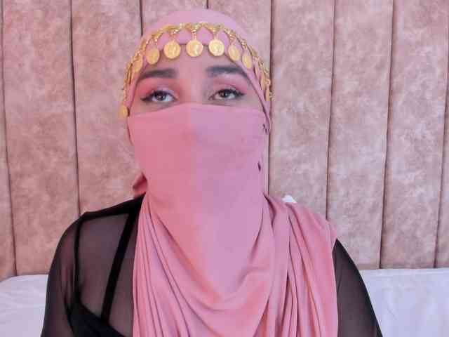 -Alisha webcam