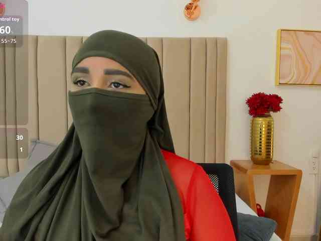 -Alisha webcam