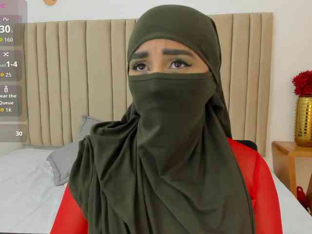 -Alisha webcam