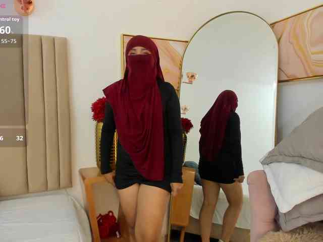 -Alisha webcam