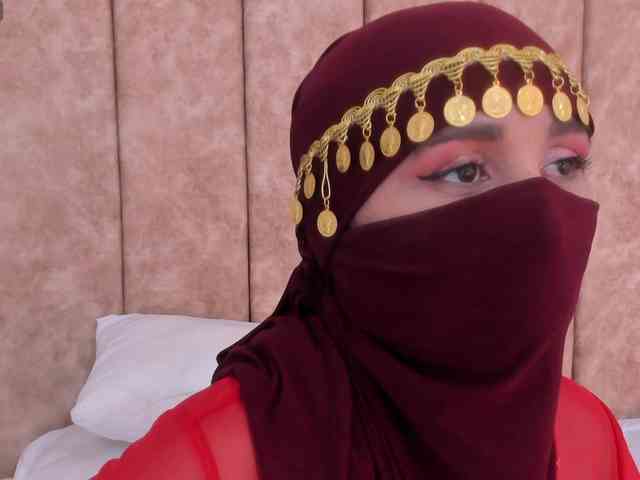 -Alisha webcam