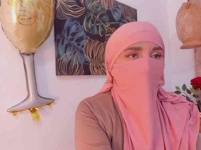 -Alisha webcam