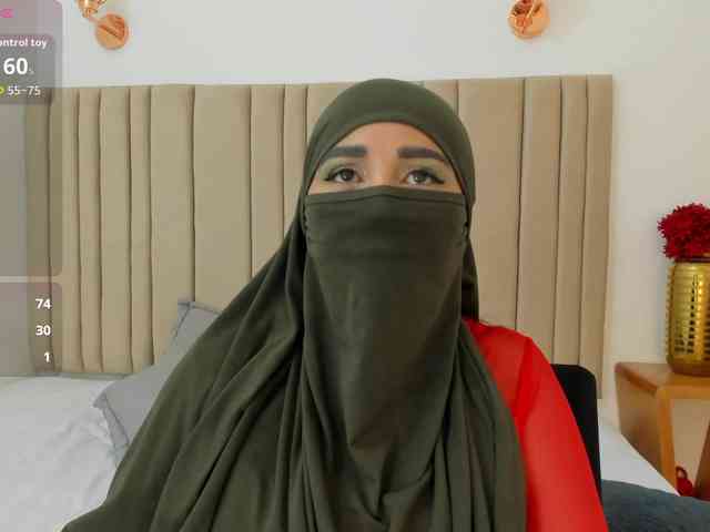 -Alisha webcam