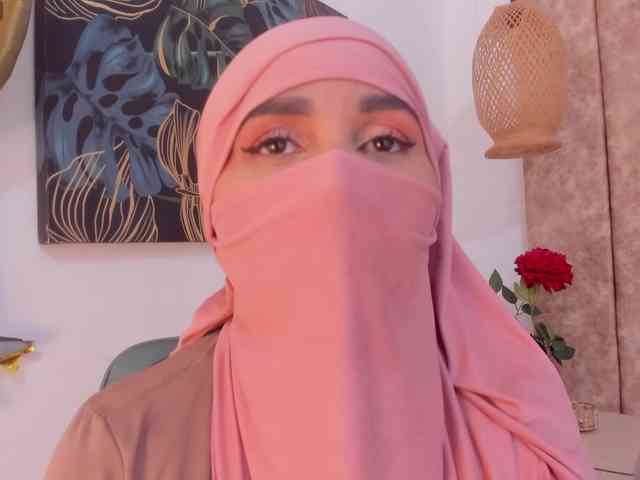 -Alisha webcam
