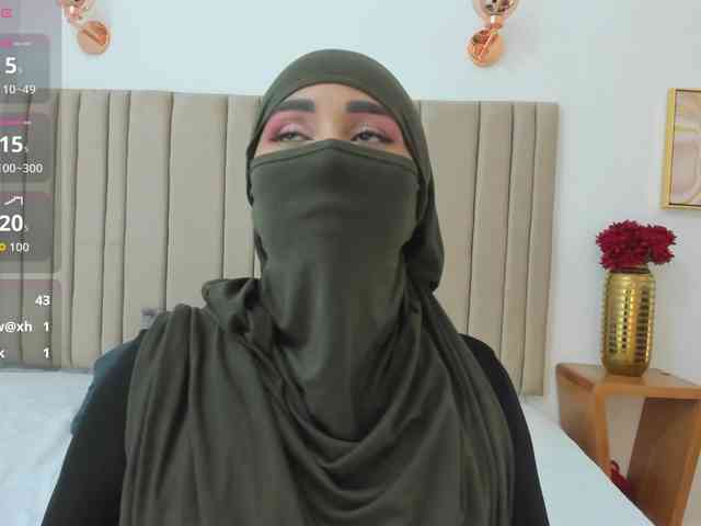 -Alisha webcam