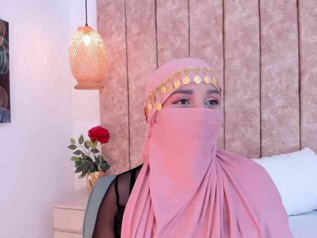 -Alisha webcam