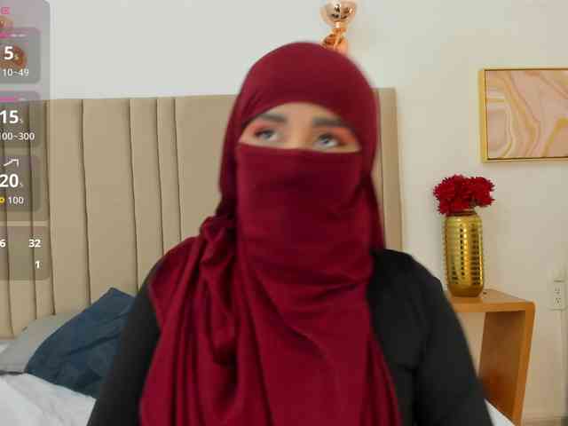 -Alisha webcam
