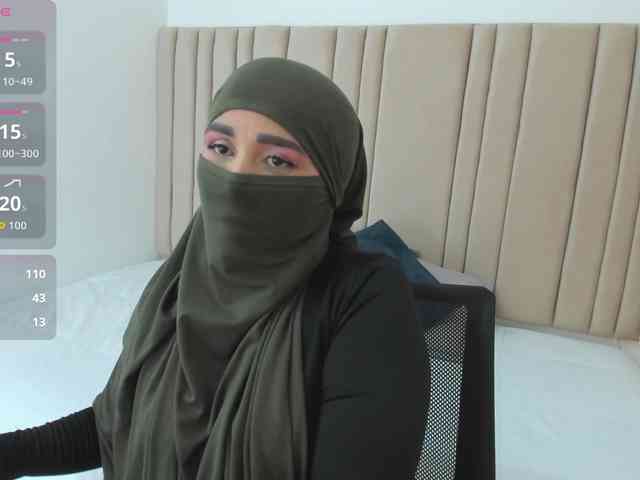 -Alisha webcam