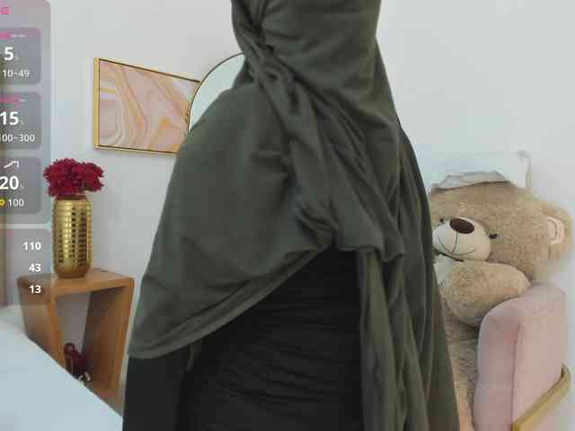 -Alisha webcam