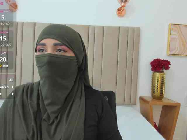 -Alisha webcam