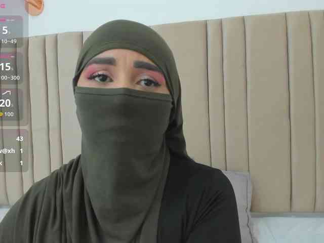 -Alisha webcam