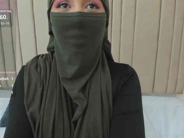 -Alisha webcam