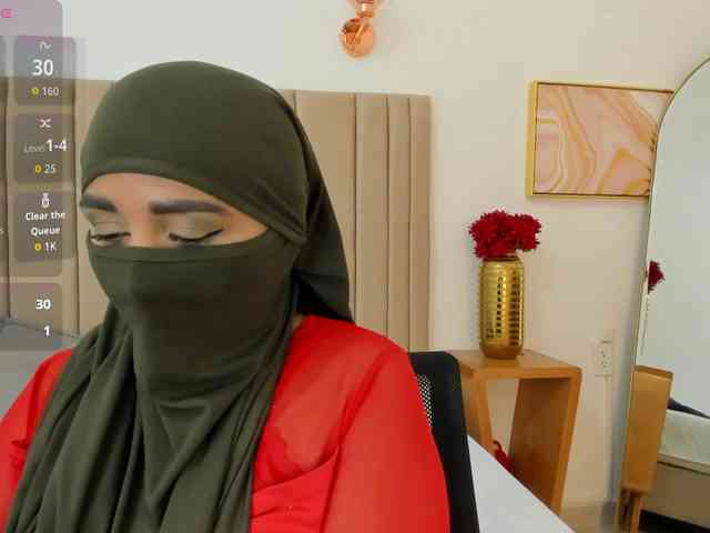 -Alisha webcam