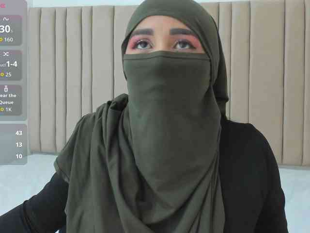 -Alisha webcam
