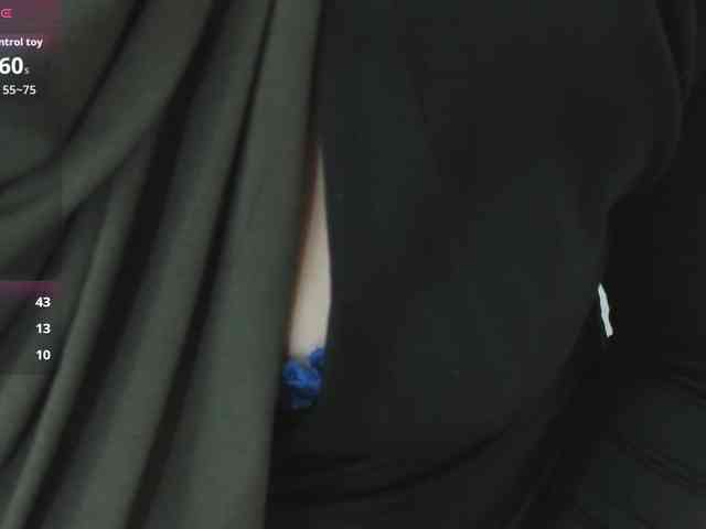 -Alisha webcam