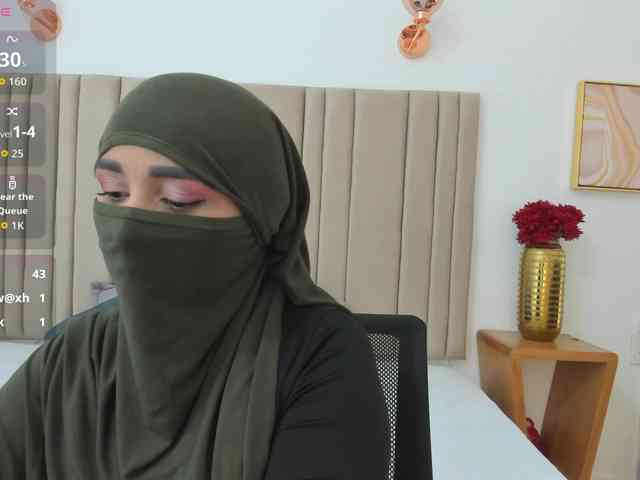 -Alisha webcam