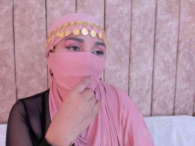 -Alisha webcam