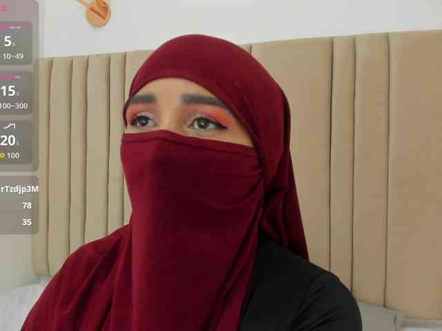 -Alisha webcam