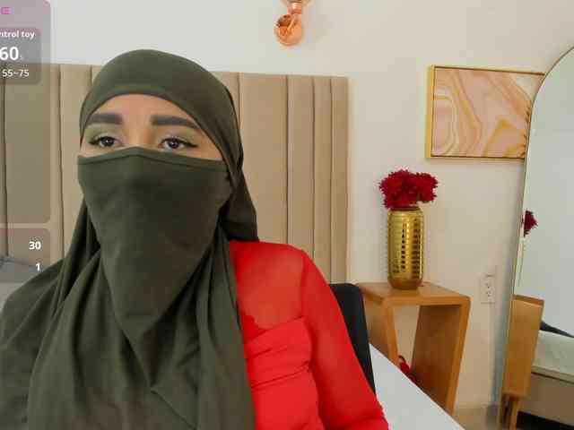 -Alisha webcam