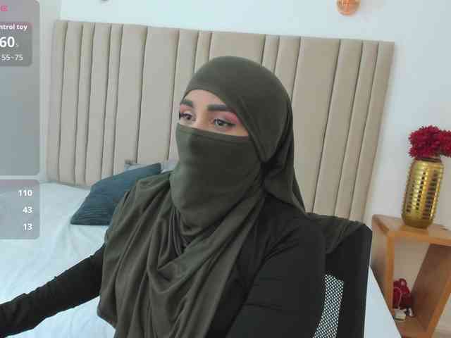 -Alisha webcam