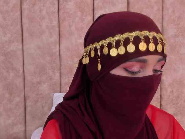 -Alisha webcam