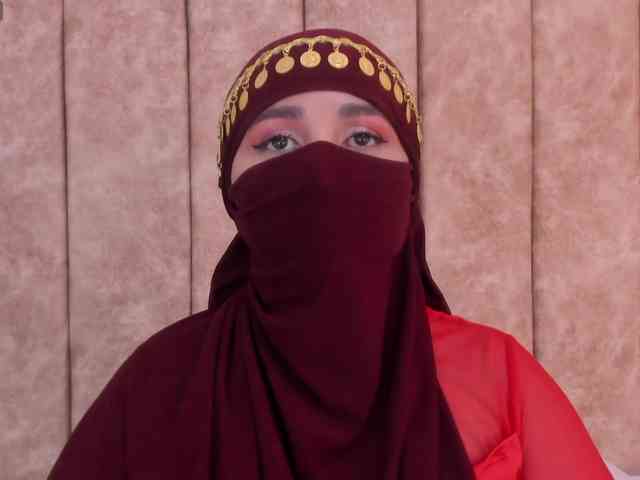 -Alisha webcam