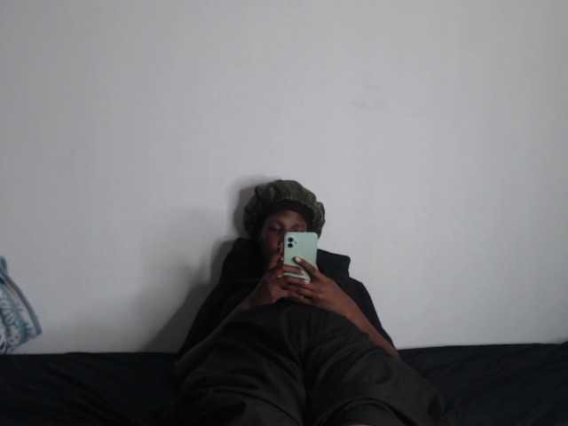 NawtyLezi696 webcam bongacams model stream image