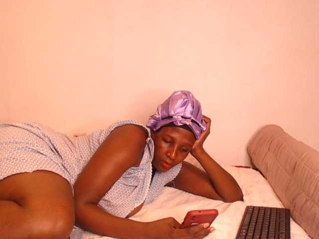 NawtyLezi696 webcam bongacams model stream image