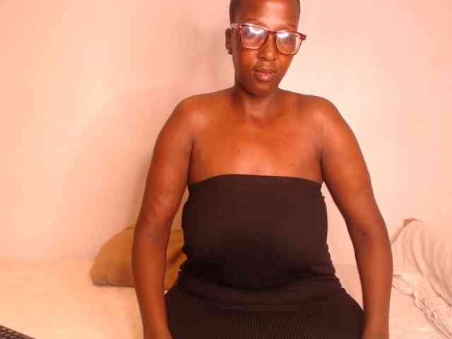 NawtyLezi696 webcam