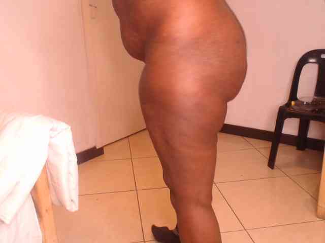 NawtyLezi696 webcam