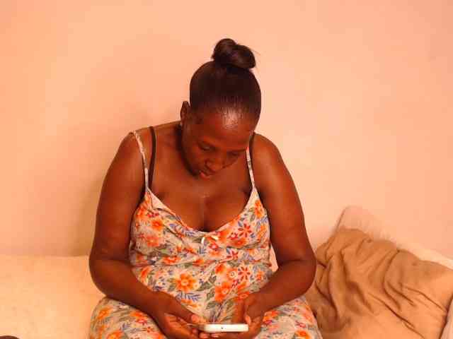 NawtyLezi696 webcam