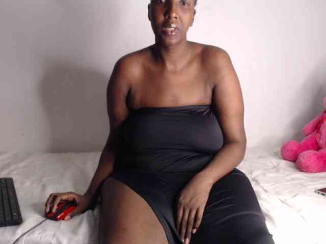 NawtyLezi696 webcam