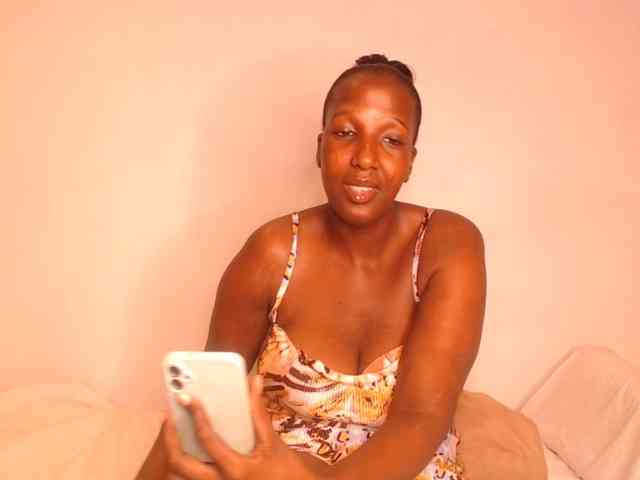 NawtyLezi696 webcam