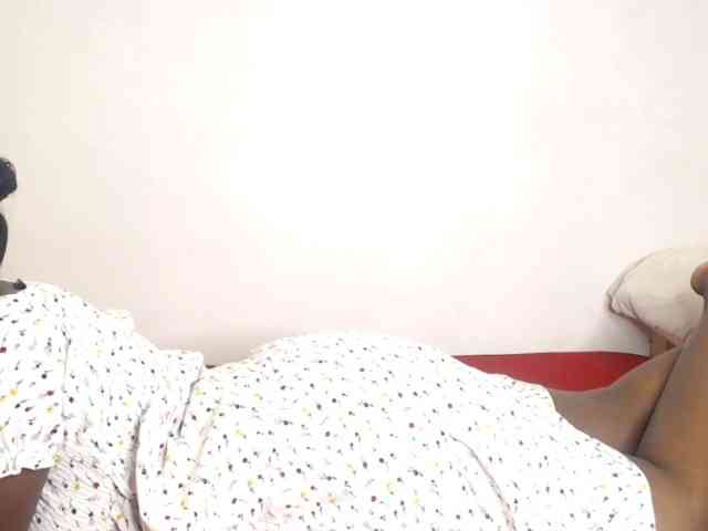 NawtyLezi696 webcam