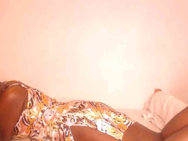 NawtyLezi696 webcam