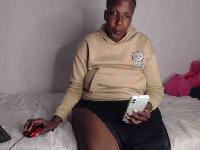 NawtyLezi696 webcam