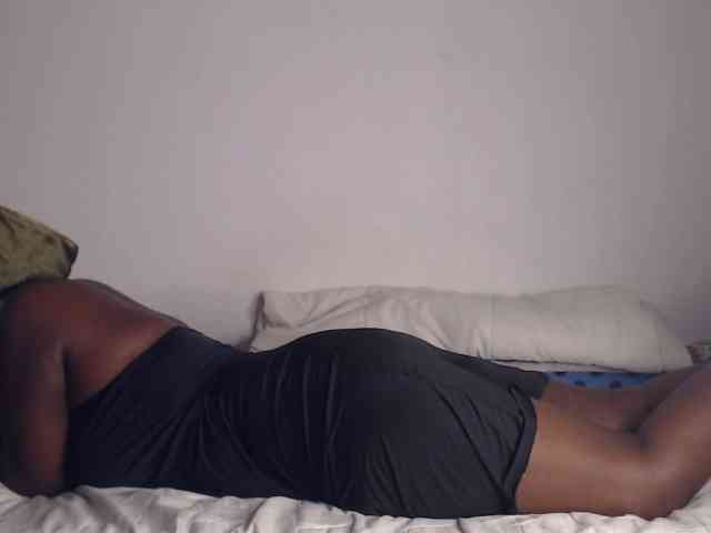 NawtyLezi696 webcam