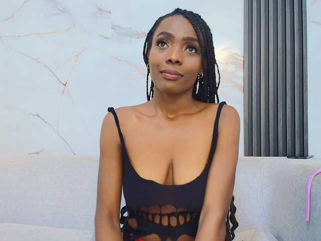 MelaniePatton's BongaCams show and profile