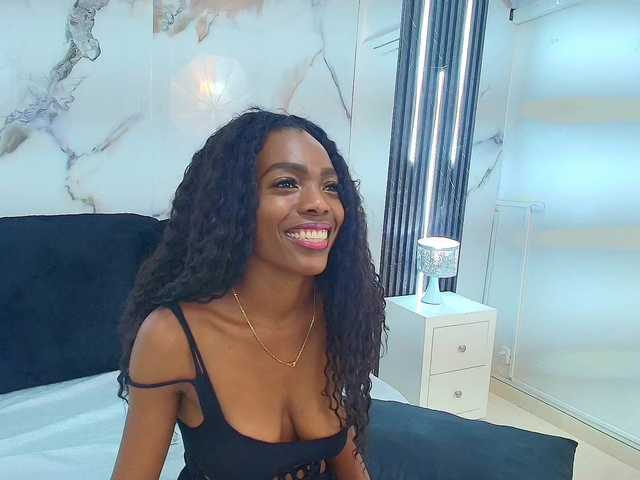 MelaniePatton's BongaCams show and profile