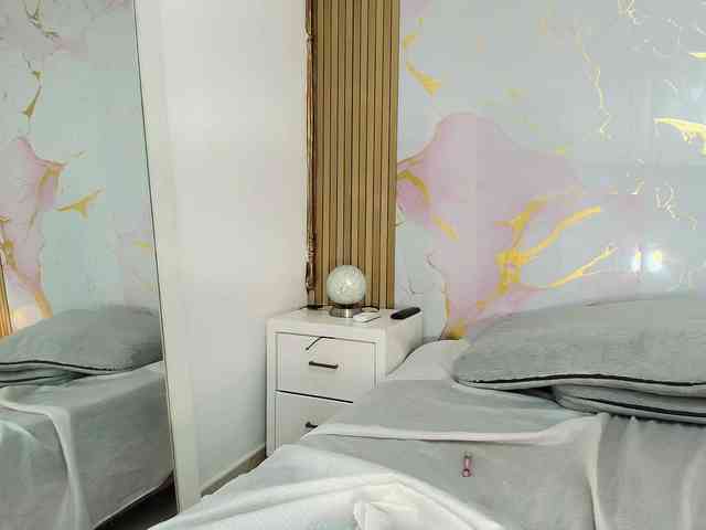 MelaniePatton webcam