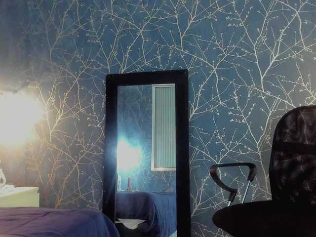 miagutierrez11 webcam